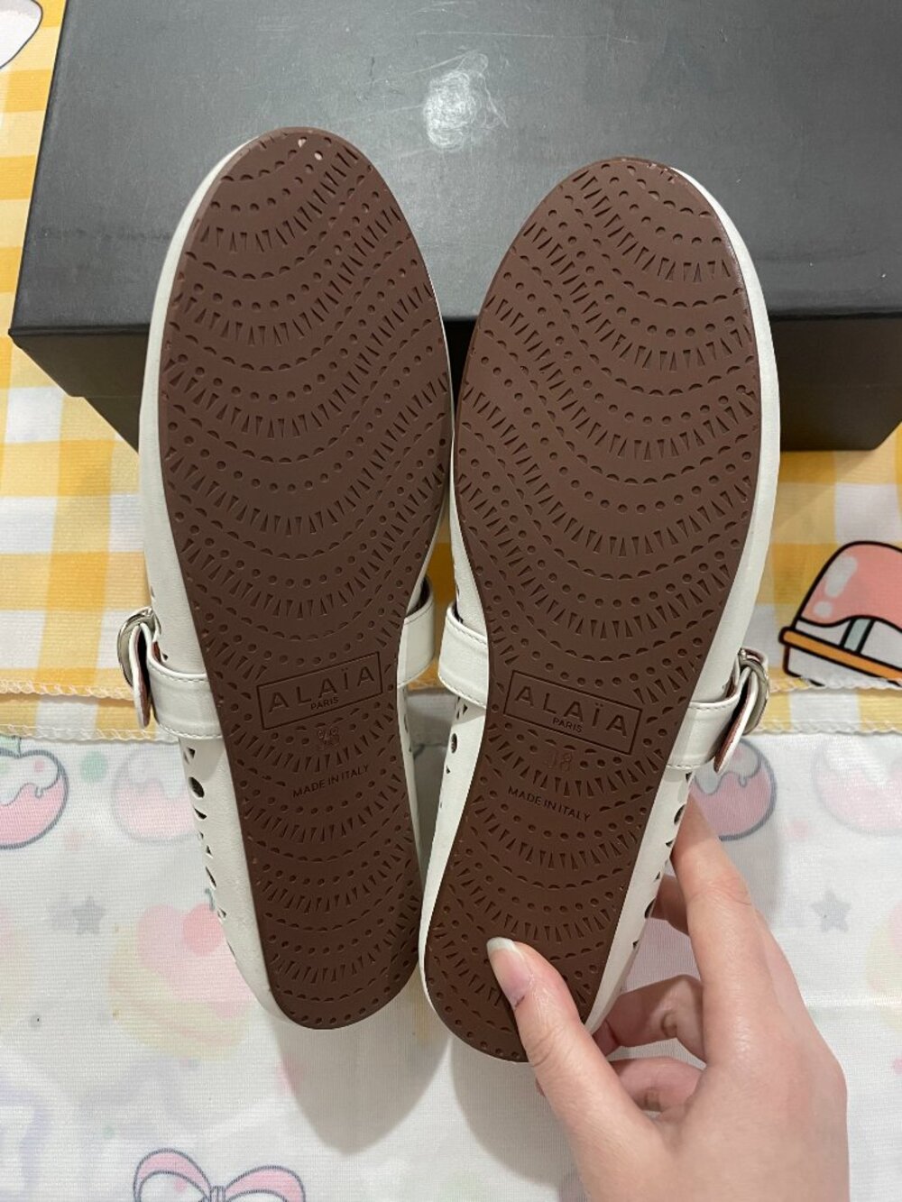 ALAÏA White Cut-Out Mary Jane Ballet Flats - Picture 10 of 11